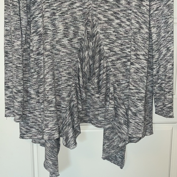 Knox Rose Waterfall Sweater - Picture 9 of 10